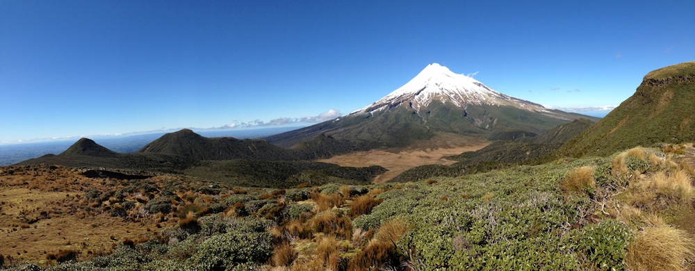 Home in Taranaki New Zealand | Tiffani Amo Travel Photography